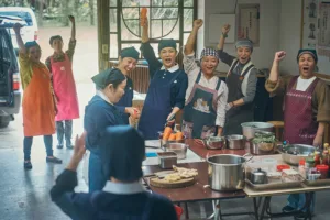 眾人士氣高昂，決心要餵飽災民