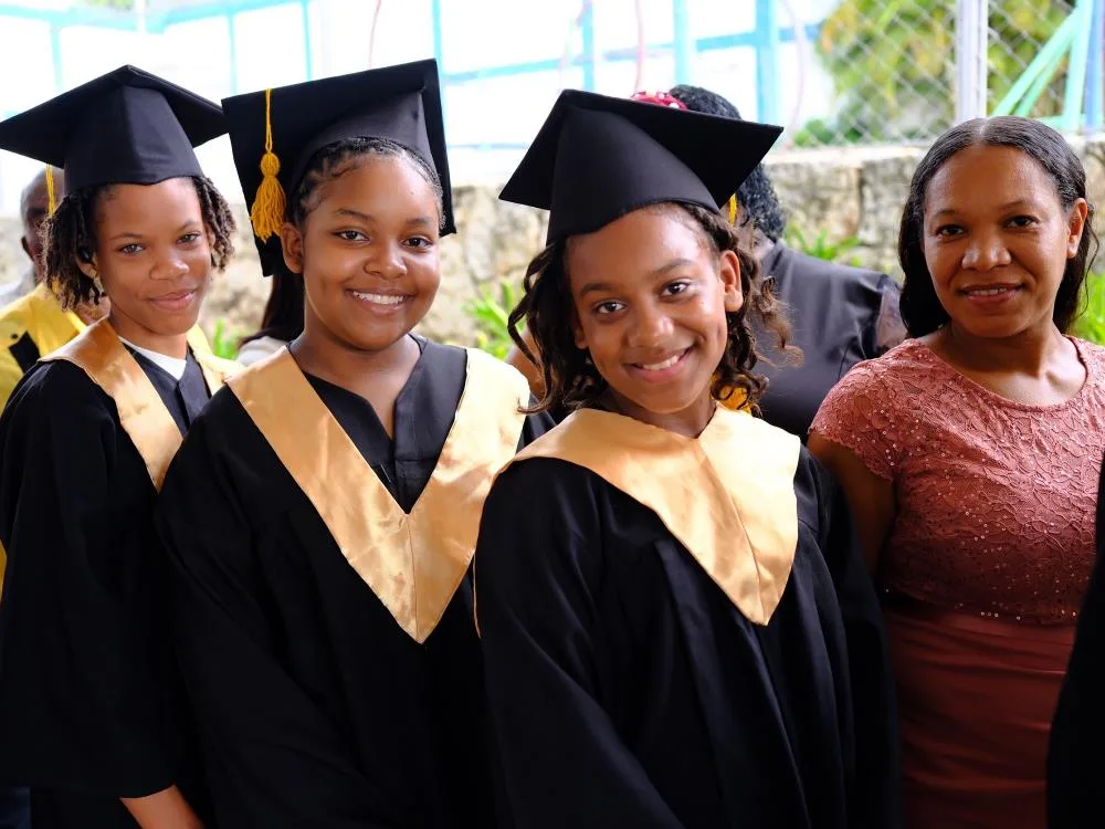 志工見證畢業榮耀