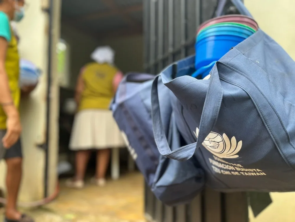 拉羅馬那社區發熱食