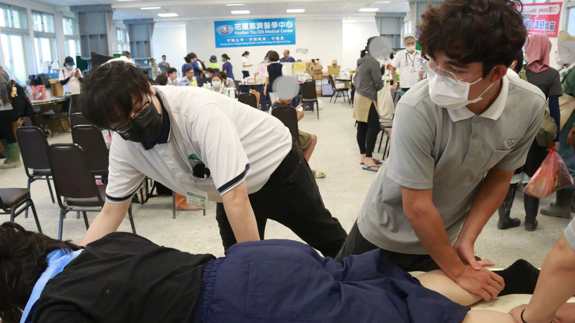 超人也需要保養 慈濟大學物治系師生前進光復